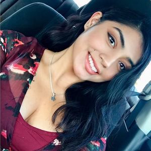 Meet your Posher, Vanessa